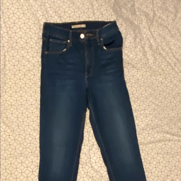 Size 28 Levi’s Mile High regular length denim.. 29 inch length - Picture 9 of 9